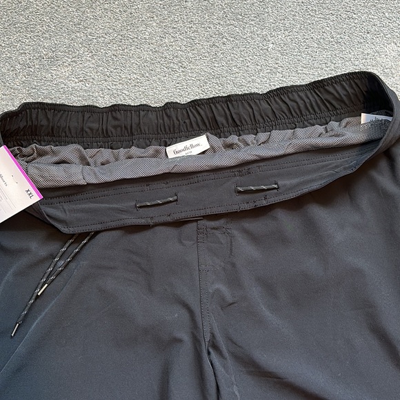 Men’s XXL Black lined Board Shorts - Picture 4 of 7